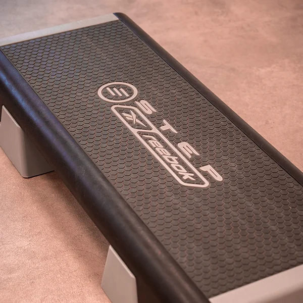 Stepper für Cardio-, Kraft- und Aerobic-Übungen